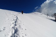 52 In ripida salita con importanti affondi ...